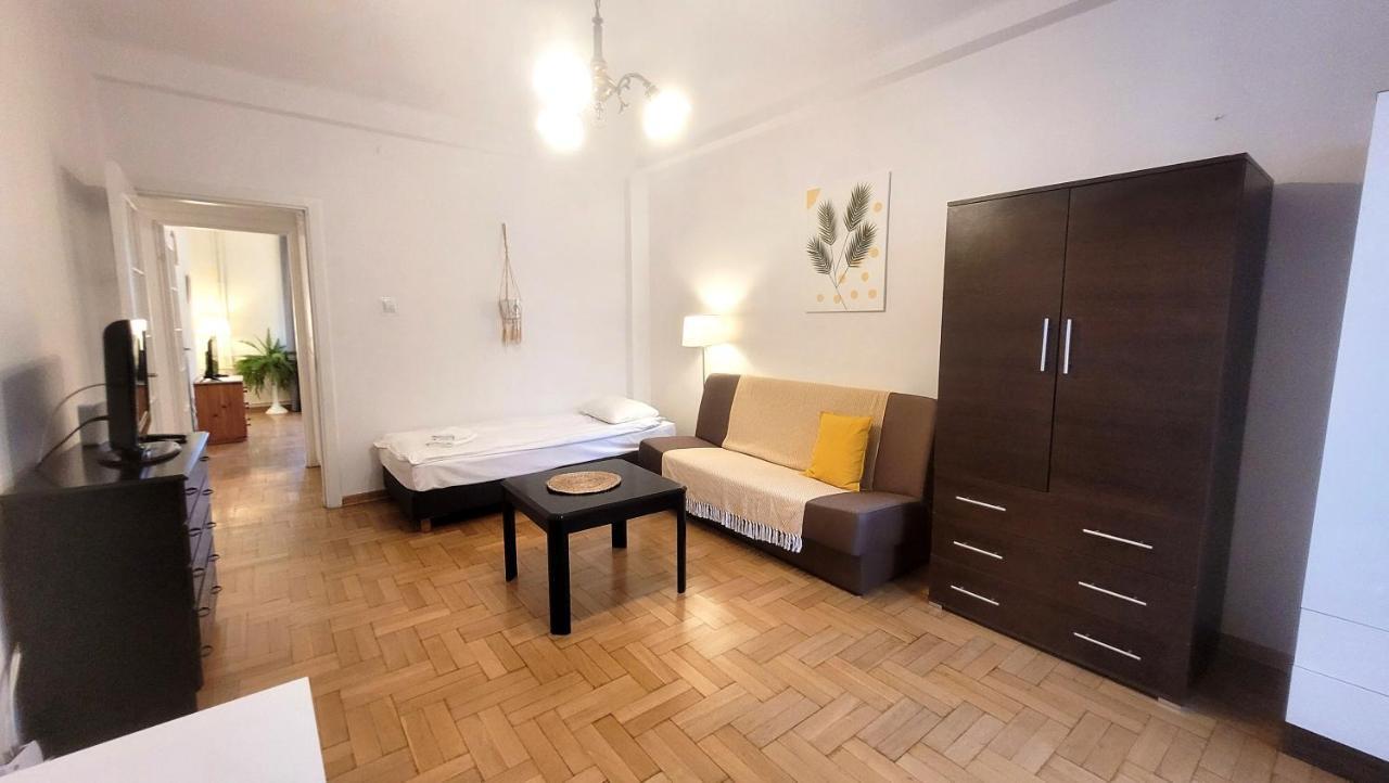 Happy Life - Apartment Next To Metro Station Warsaw Luaran gambar